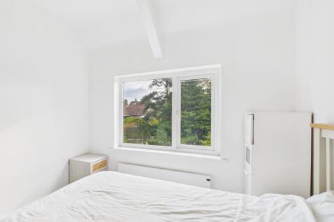 Bedroom 2 (1)