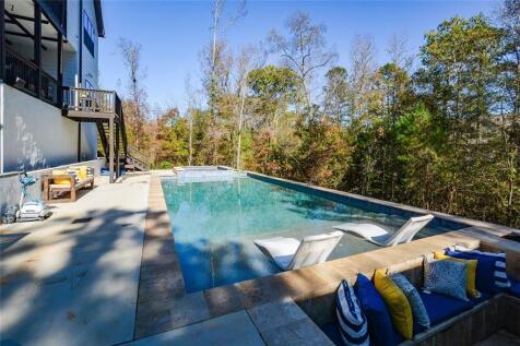 Property Image 100