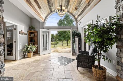 Property Image 103