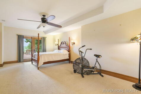 Property Image 100