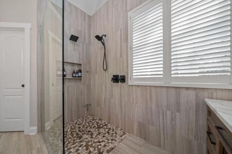 Property Image 100