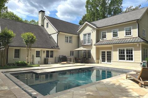 Property Image 100