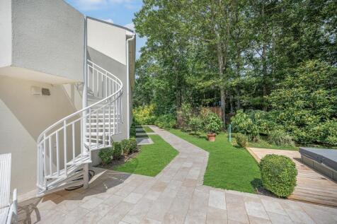 Property Image 37
