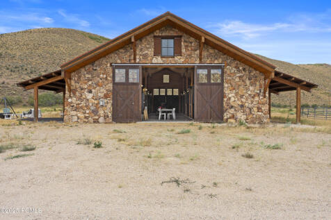 Property Image 100