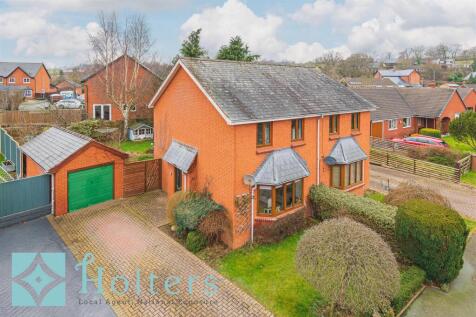 7 Rosemary Drive, Tregynon-13-2.jpg