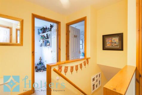 7 Rosemary Drive, Tregynon-06.jpg