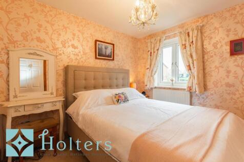 7 Rosemary Drive, Tregynon-12.jpg