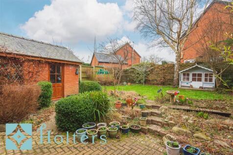 7 Rosemary Drive, Tregynon-17.jpg