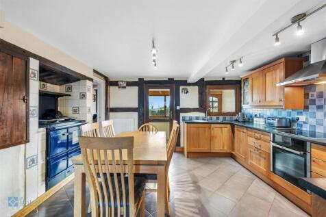 0967Whitegates-32.jpg