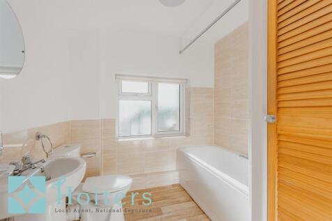 22 Smithfield Road, Llanidloes-05.jpg