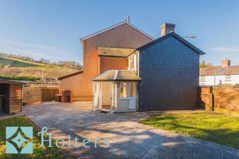 22 Smithfield Road, Llanidloes-20.jpg