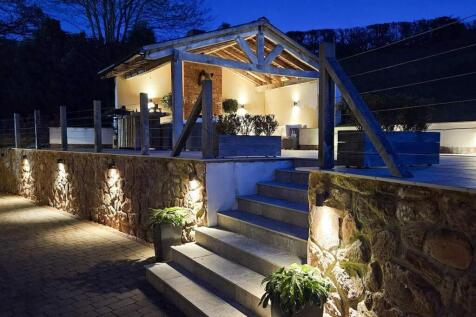 Garden Night 2.jpg
