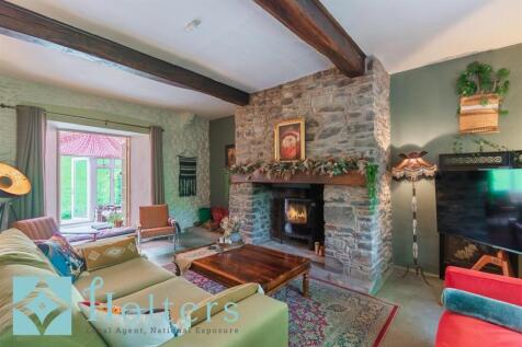 Christ Church House, Llawryglyn-19.jpg