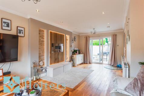 Meadowcroft, Newtown-17.jpg
