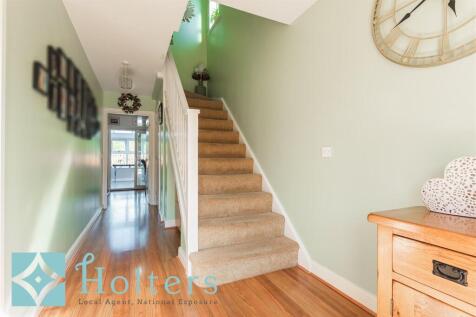 32 Meadow View, Newtown-03.jpg