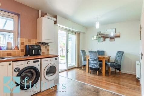 32 Meadow View, Newtown-06.jpg