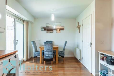 32 Meadow View, Newtown-07.jpg
