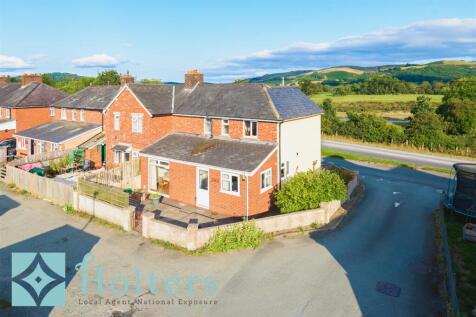 1 Maeshafren, Caersws-32.jpg