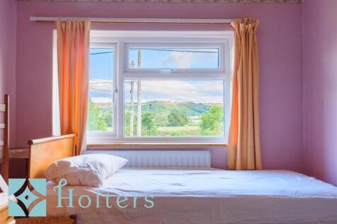 1 Maeshafren, Caersws-08.jpg