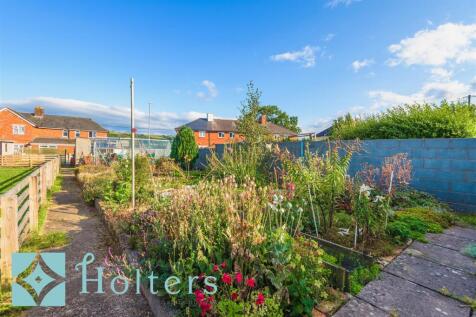 1 Maeshafren, Caersws-26.jpg