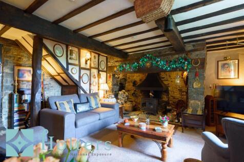 Bronllys, Mochdre-16.jpg