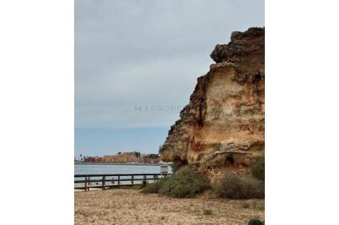 Ferragudo Beach