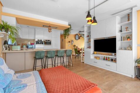 Property Image 9
