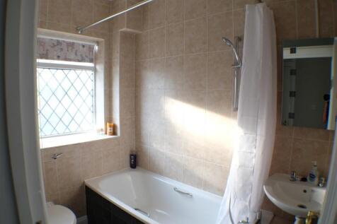 3 New Road_Bathroad_1