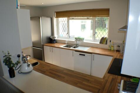 3 New Road_Kitchen_1