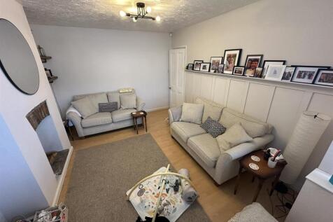 Lounge2.JPEG