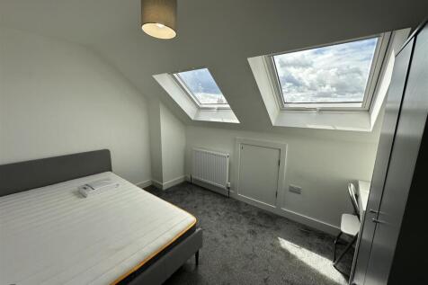 26 Bridgman Grove_Room6
