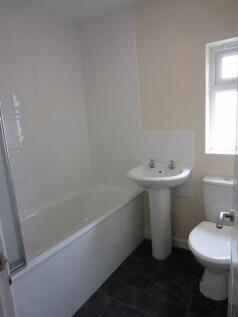 963 Filton Ave_Bathroom