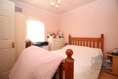 Bedroom one.jpg
