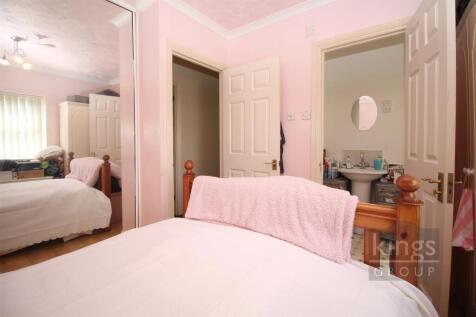 Bedroom one 1.jpg