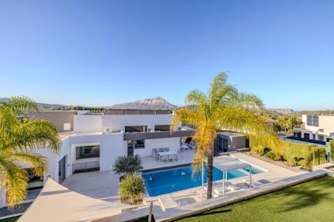 Property Image 1
