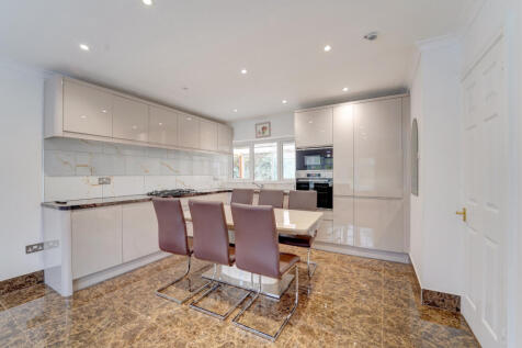 Kitchen Diner Shot 1