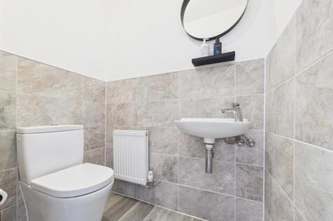 WC / CLOAKROOM
