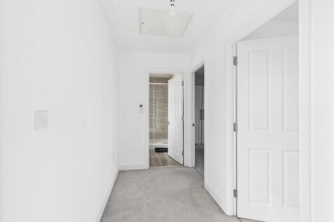 SECOND FLOOR LANDING
