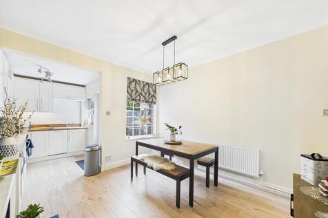 Kitchen/Dining