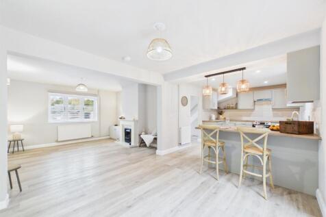 Kitchen/Dining/Lounge