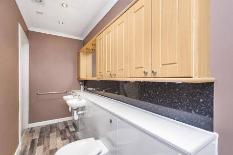 21 (2f1) Leopold Place, Edinburgh, EH7 5LB (18).JP