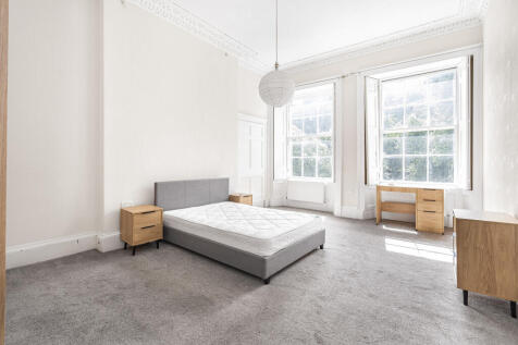 21 (2f1) Leopold Place, Edinburgh, EH7 5LB (25).JP