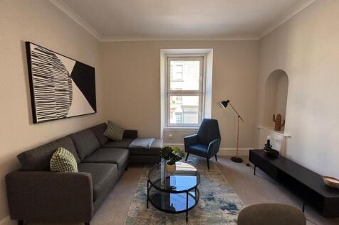 Lounge 3