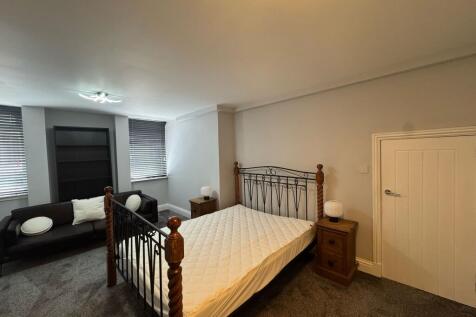 Milton Bedroom
