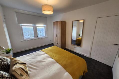 Bedroom 1 (2) 