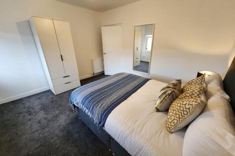 Bedroom 2 (2) 