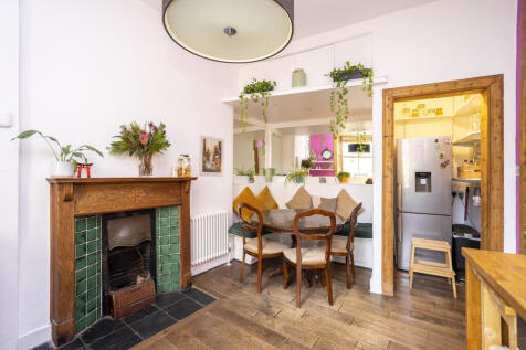 1F1 Trinity Crescent, Edinburgh (16)