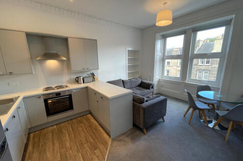 WhatsApp Image 2025-10-10 at 12.40.48.jpeg