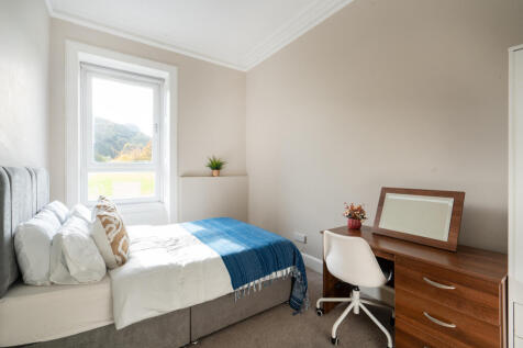 17 (2f1) Royal Park Terrace, Edinburgh, EH8 8JB (3