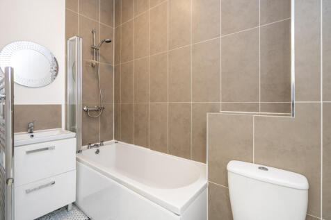 50-16 Broughton Road (5)